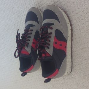 Saucony tennis shoes women's 5.5